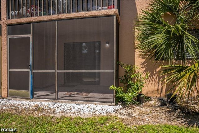 2700 Park Windsor DR 713, Fort Myers, FL 33901