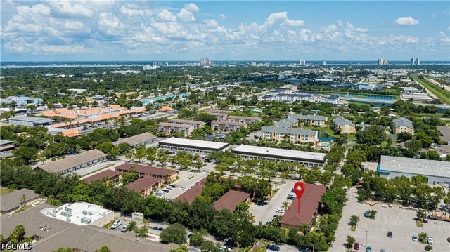 2700 Park Windsor DR 713, Fort Myers, FL 33901