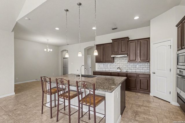 3542 Hurricane Trl, New Braunfels, TX 78130