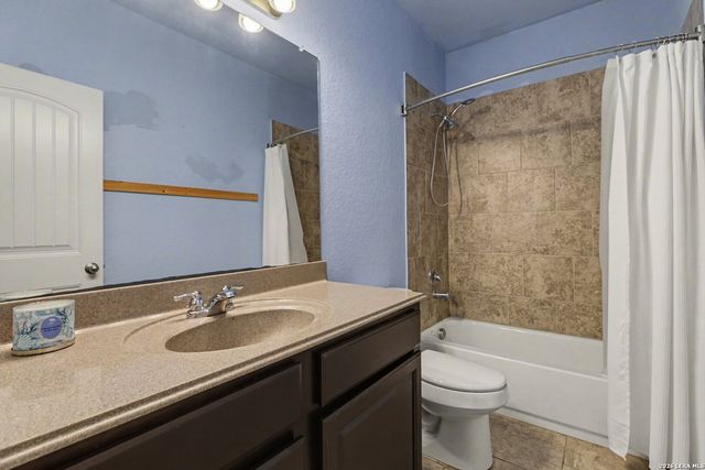 3542 Hurricane Trl, New Braunfels, TX 78130