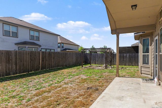 3542 Hurricane Trl, New Braunfels, TX 78130