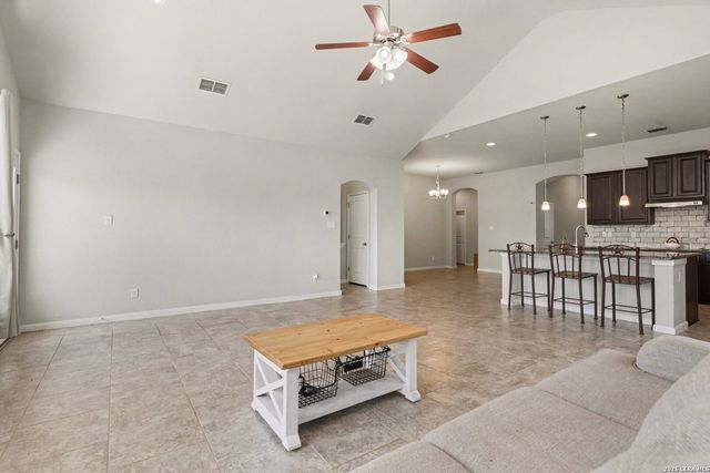 3542 Hurricane Trl, New Braunfels, TX 78130