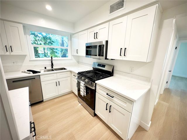 1700 Del Valle Avenue, Glendale, CA 91208