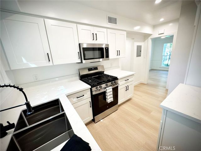 1700 Del Valle Avenue, Glendale, CA 91208