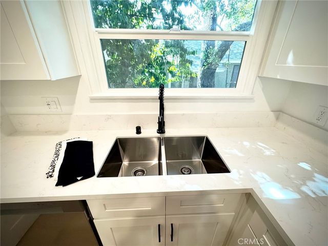 1700 Del Valle Avenue, Glendale, CA 91208