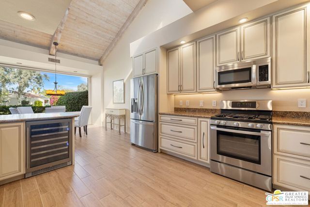 651 Hospitality Drive, Rancho Mirage, CA 92270
