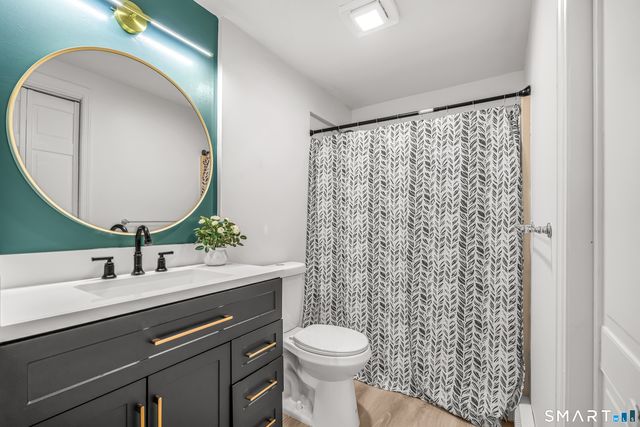 112 Woodbine Street 1st Fl., Naugatuck, CT 06770