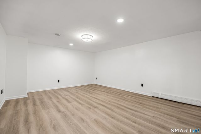112 Woodbine Street 1st Fl., Naugatuck, CT 06770