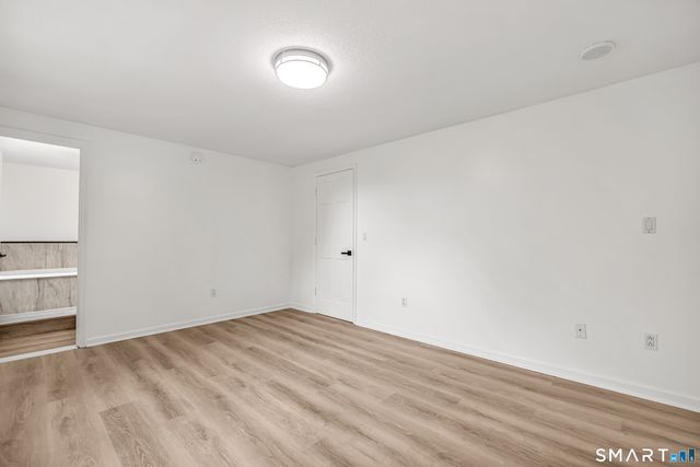 112 Woodbine Street 1st Fl., Naugatuck, CT 06770