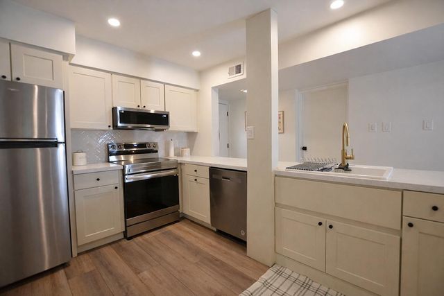 3314 N 68th Street Unit 233, Scottsdale, AZ 85251