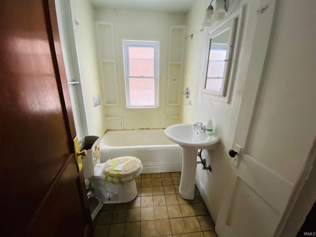 217 N Arjem Street, Huntingburg, IN 47542