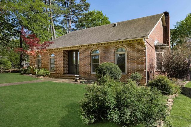 1 St. Thomas Court, Little Rock, AR 72211