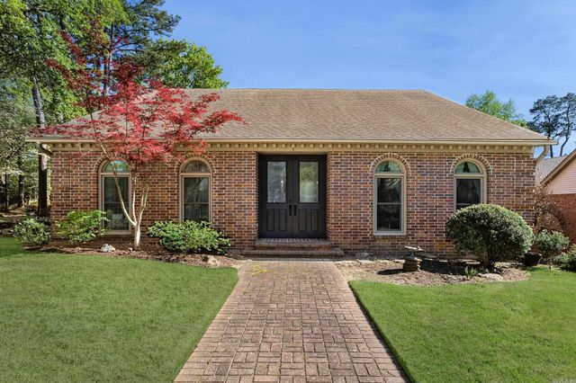 1 St. Thomas Court, Little Rock, AR 72211