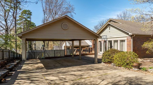 1 St. Thomas Court, Little Rock, AR 72211