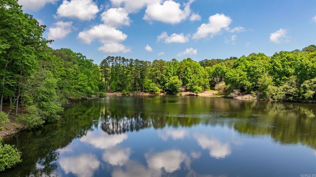 1 St. Thomas Court, Little Rock, AR 72211