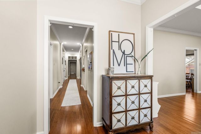 1 St. Thomas Court, Little Rock, AR 72211