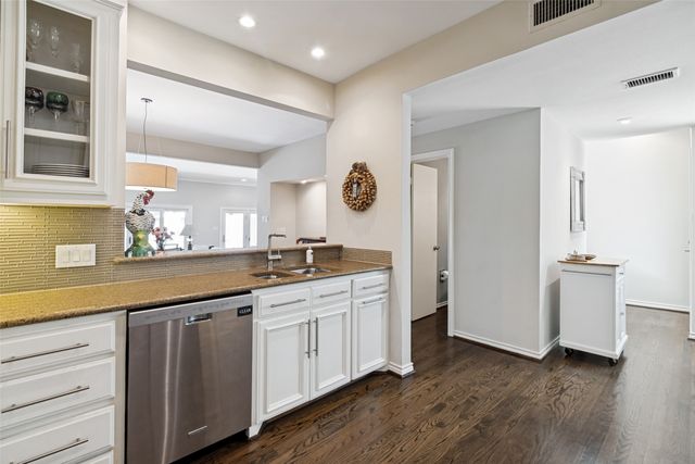 4122 La Place Drive, Dallas, TX 75220