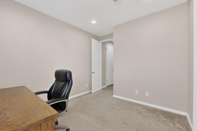 2199 Beckham Drive NE, Rio Rancho, NM 87144