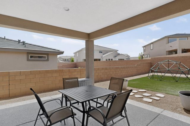 2199 Beckham Drive NE, Rio Rancho, NM 87144