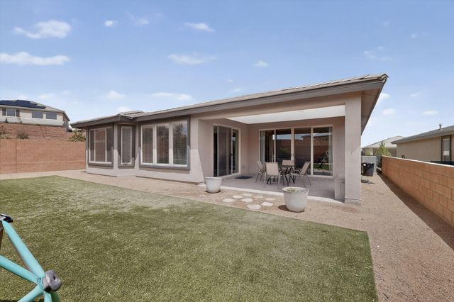 2199 Beckham Drive NE, Rio Rancho, NM 87144