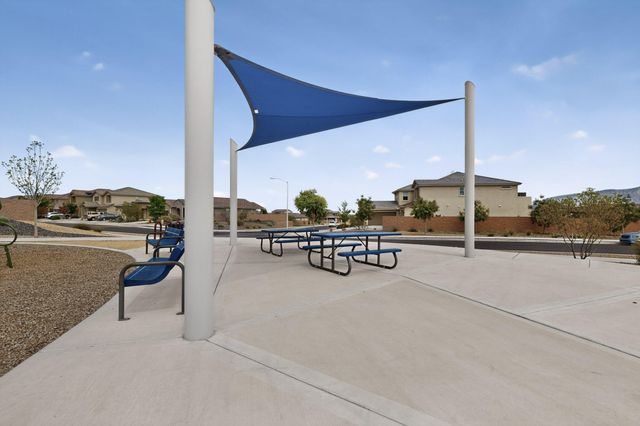 2199 Beckham Drive NE, Rio Rancho, NM 87144