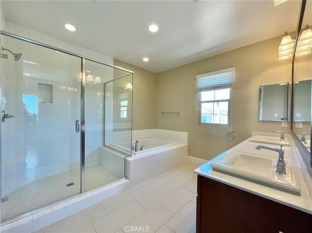 71 Rexford, Irvine, CA 92620