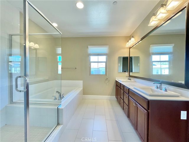 71 Rexford, Irvine, CA 92620