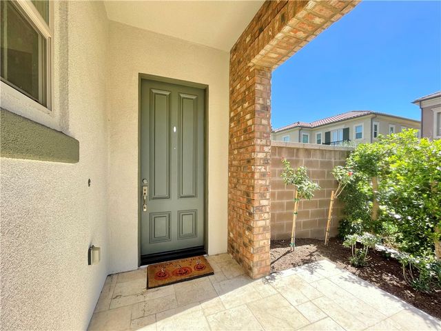 71 Rexford, Irvine, CA 92620
