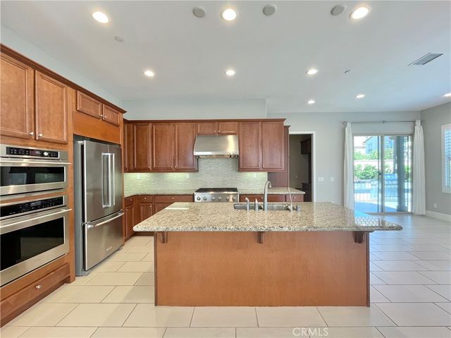 71 Rexford, Irvine, CA 92620
