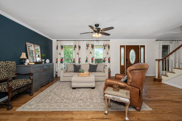131 Arrowhead Dr, Hendersonville, TN 37075