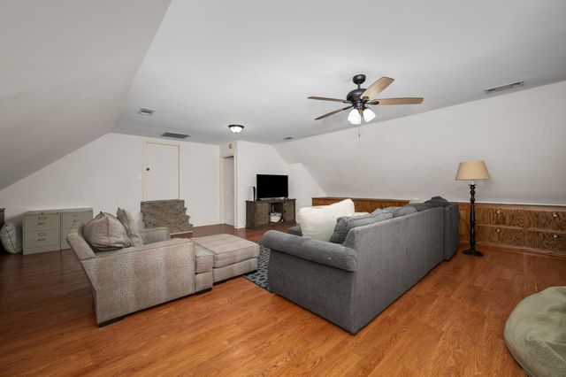 131 Arrowhead Dr, Hendersonville, TN 37075