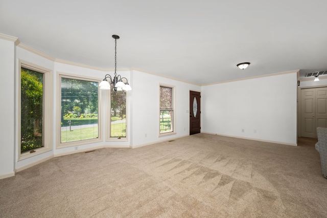 131 Arrowhead Dr, Hendersonville, TN 37075