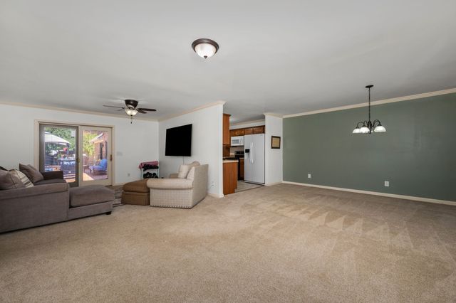 131 Arrowhead Dr, Hendersonville, TN 37075