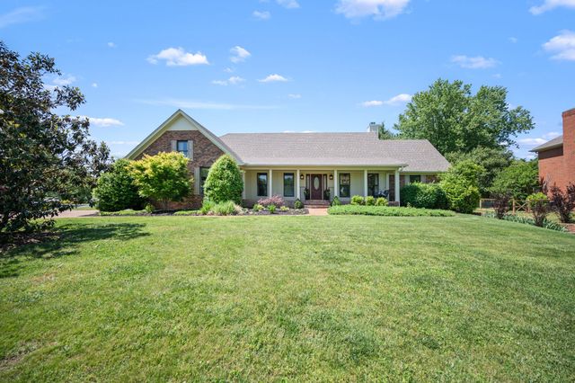 131 Arrowhead Dr, Hendersonville, TN 37075