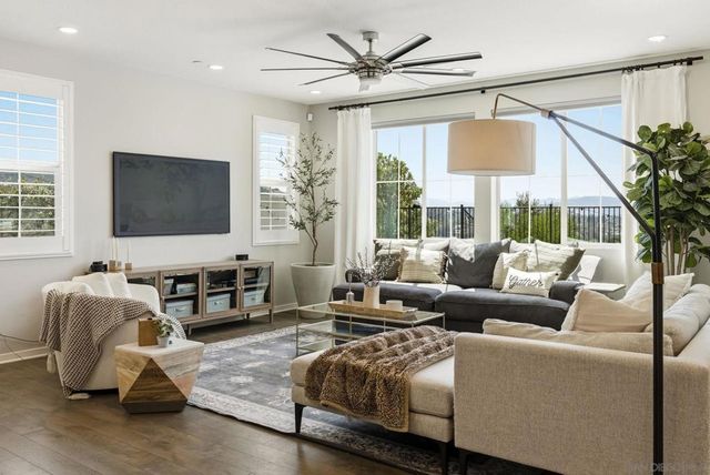 8959 Hightail Drive, Santee, CA 92071