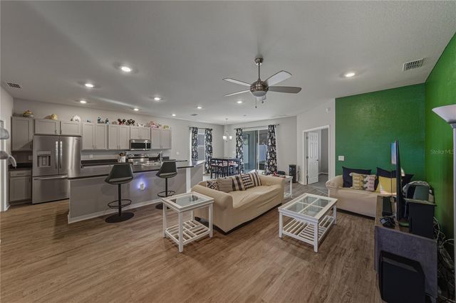 929 MONTGOMERY LANE, Polk City, FL 33868