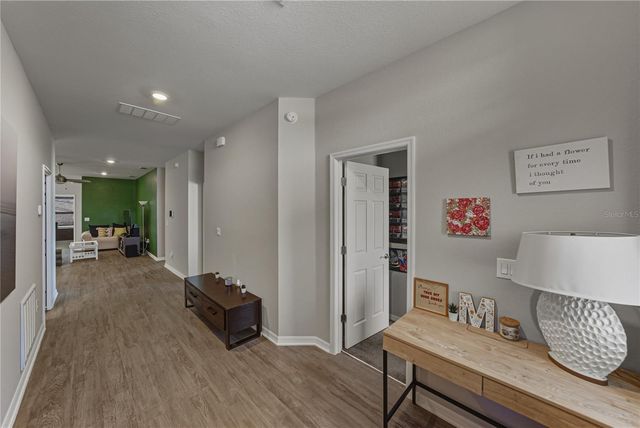 929 MONTGOMERY LANE, Polk City, FL 33868