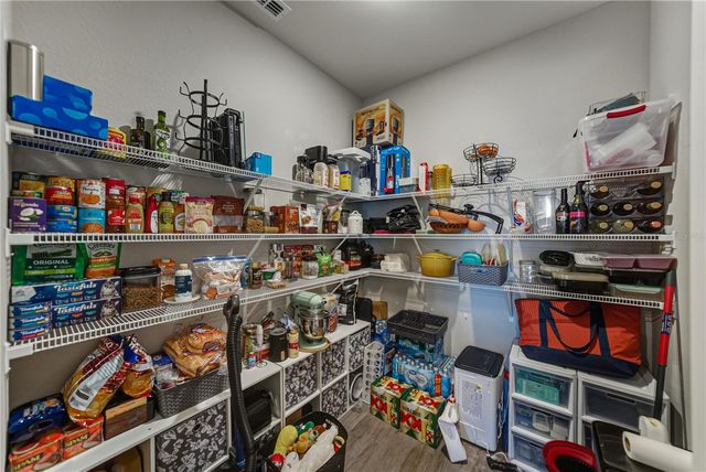 929 MONTGOMERY LANE, Polk City, FL 33868