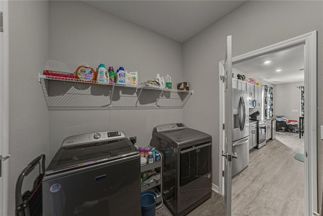 929 MONTGOMERY LANE, Polk City, FL 33868