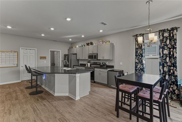 929 MONTGOMERY LANE, Polk City, FL 33868