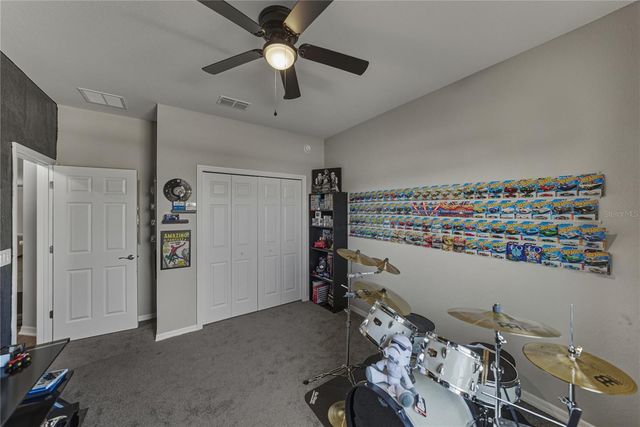 929 MONTGOMERY LANE, Polk City, FL 33868