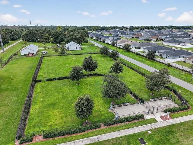 929 MONTGOMERY LANE, Polk City, FL 33868