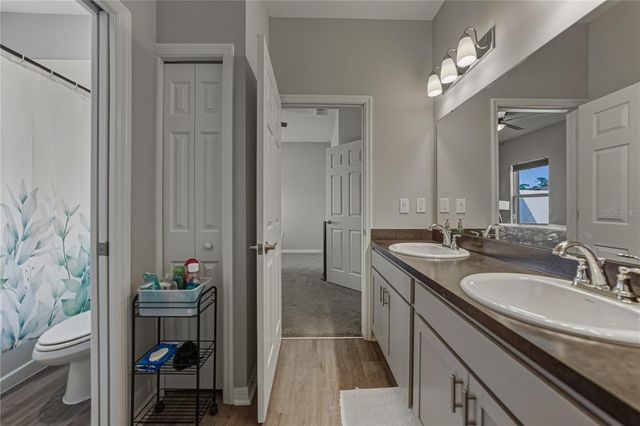 929 MONTGOMERY LANE, Polk City, FL 33868