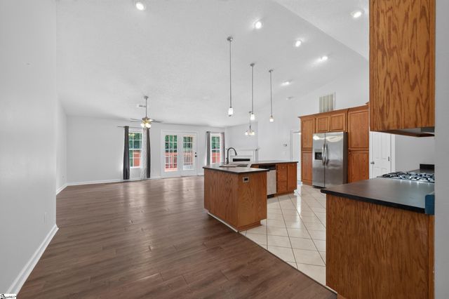 20 Two Gait Lane, Simpsonville, SC 29680