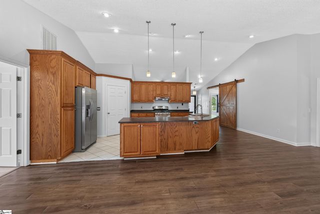 20 Two Gait Lane, Simpsonville, SC 29680