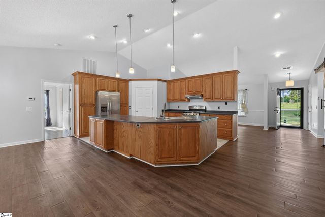 20 Two Gait Lane, Simpsonville, SC 29680