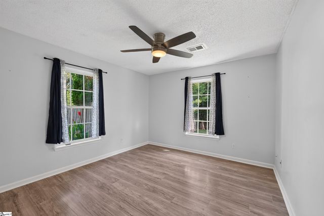 20 Two Gait Lane, Simpsonville, SC 29680