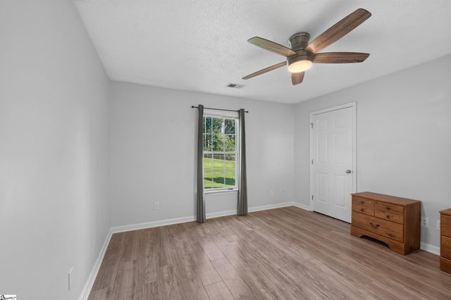 20 Two Gait Lane, Simpsonville, SC 29680