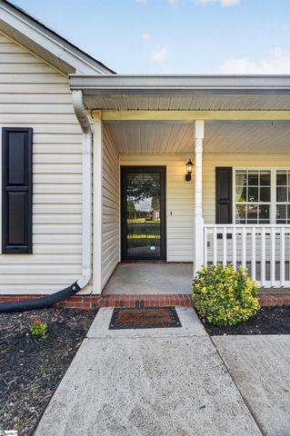 20 Two Gait Lane, Simpsonville, SC 29680
