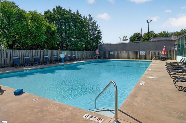 20 Two Gait Lane, Simpsonville, SC 29680